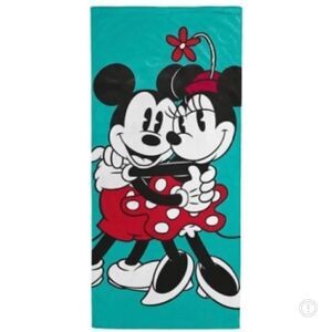 NWT Disney Mickey & Minnie Mouse Hug Green,Red,White & Black 38”x58” Beach Towel